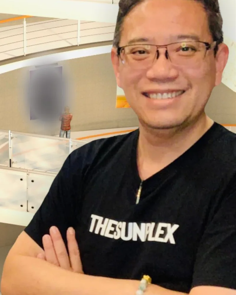 ดร.ก้องเกียรติ หิรัญเกิด ประธานเจ้าหน้าที่บริหาร THE SUN PLEX